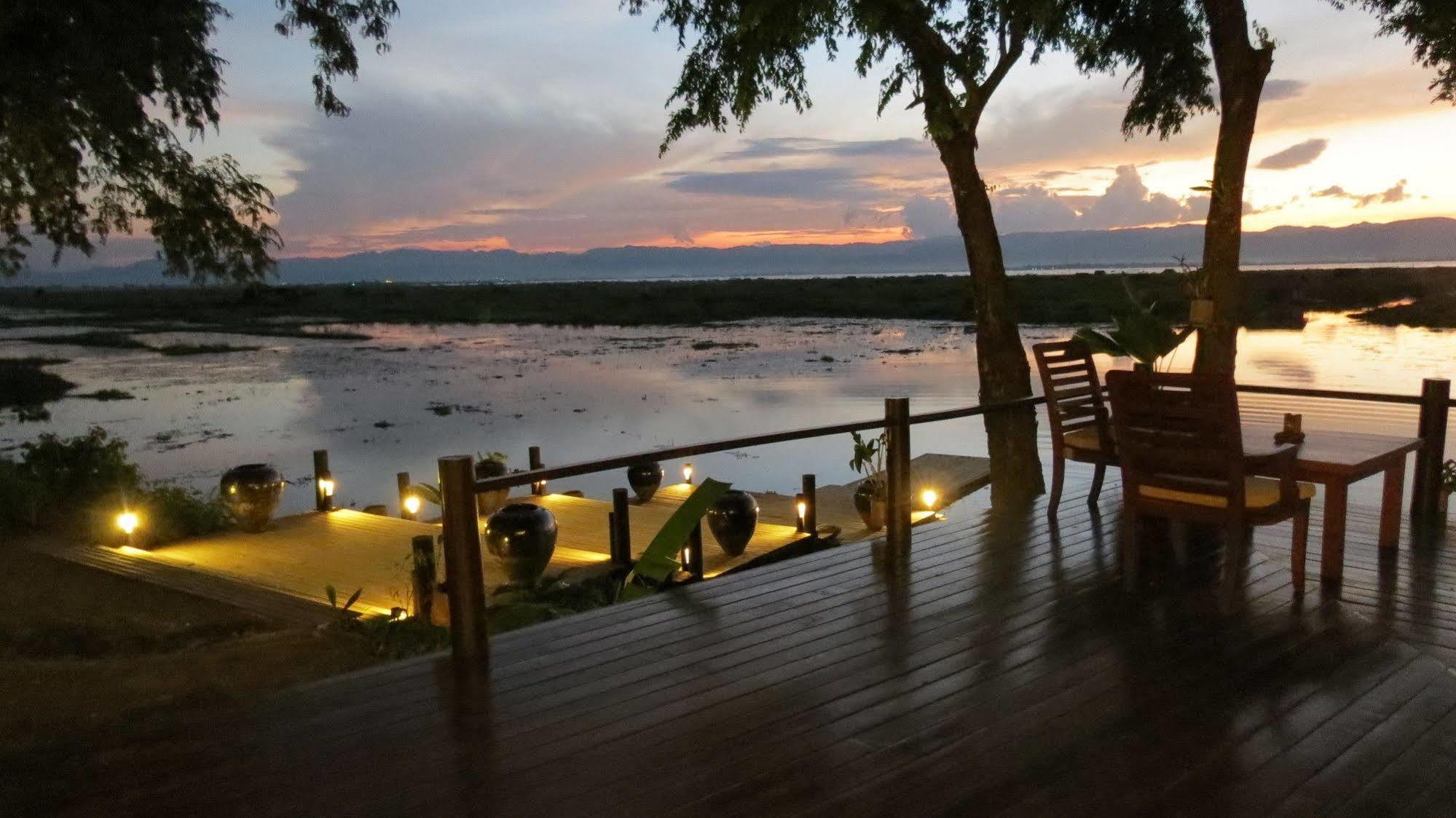 Villa Inle Boutique Resort Nyaungshwe Township Exterior photo