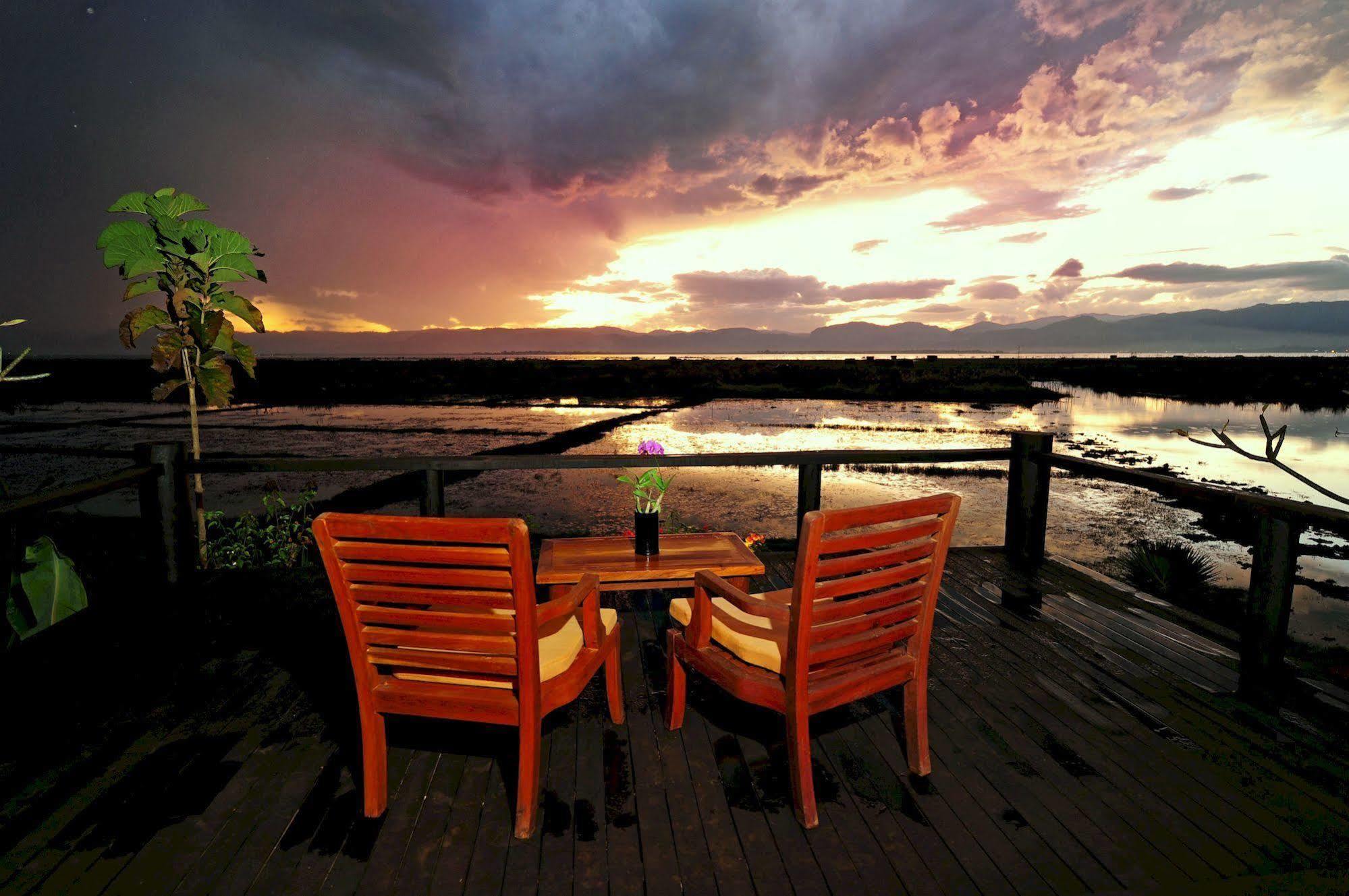 Villa Inle Boutique Resort Nyaungshwe Township Exterior photo