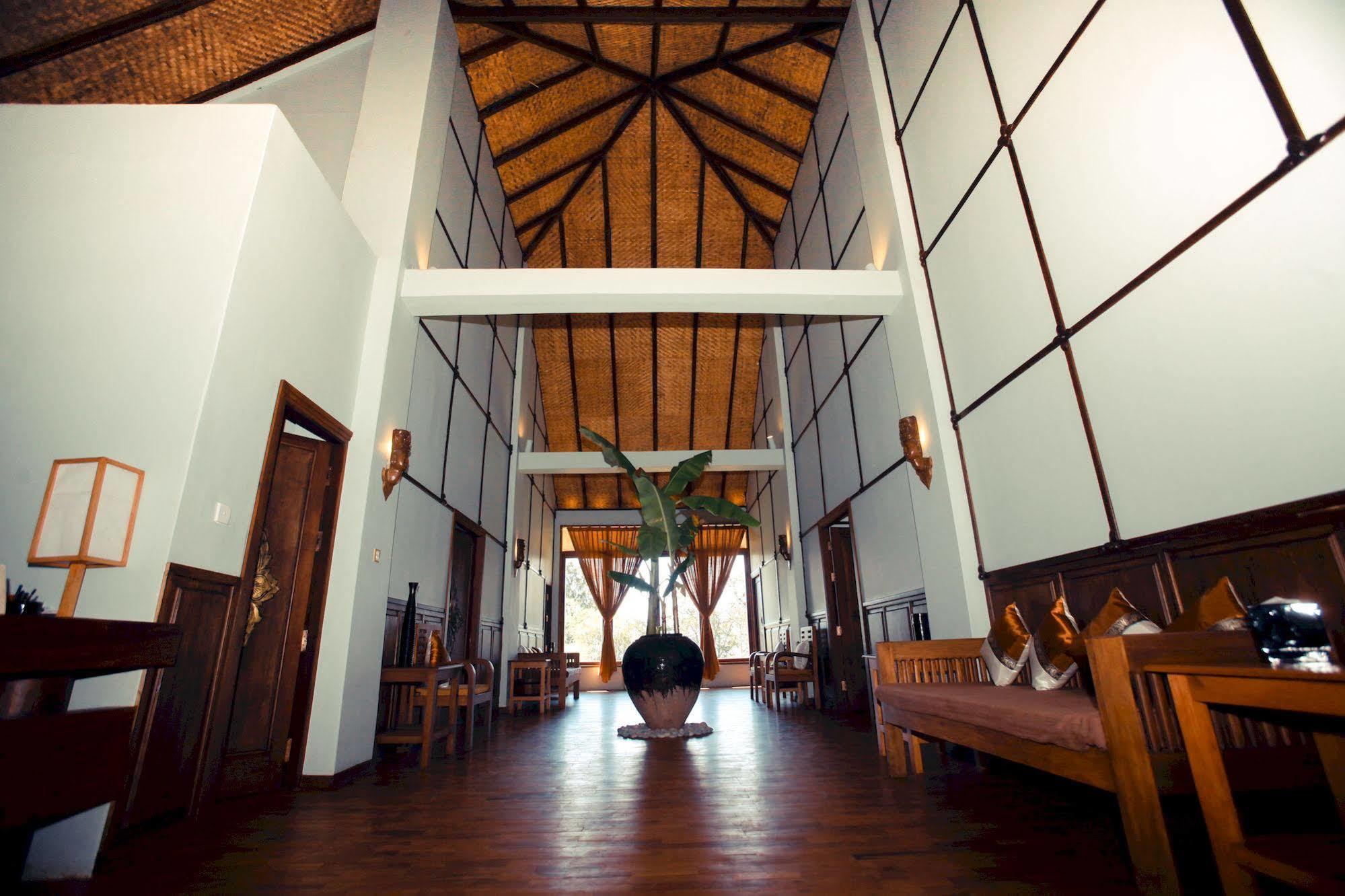 Villa Inle Boutique Resort Nyaungshwe Township Exterior photo