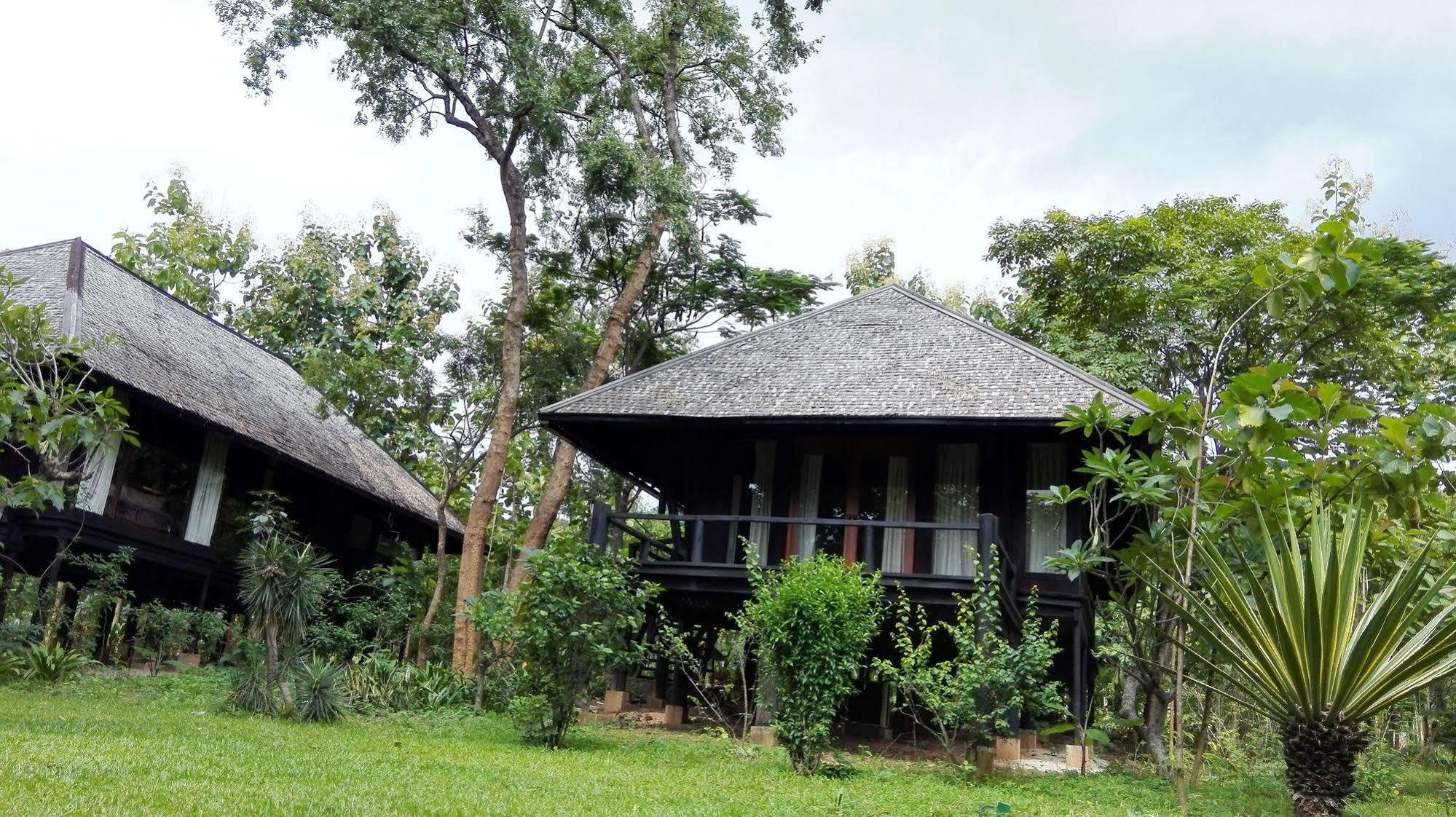Villa Inle Boutique Resort Nyaungshwe Township Exterior photo